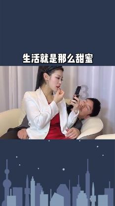 宽肩带背心+高腰小脚裤,高贵优雅有女人味,你喜欢吗?- 一个冷知识分享平台